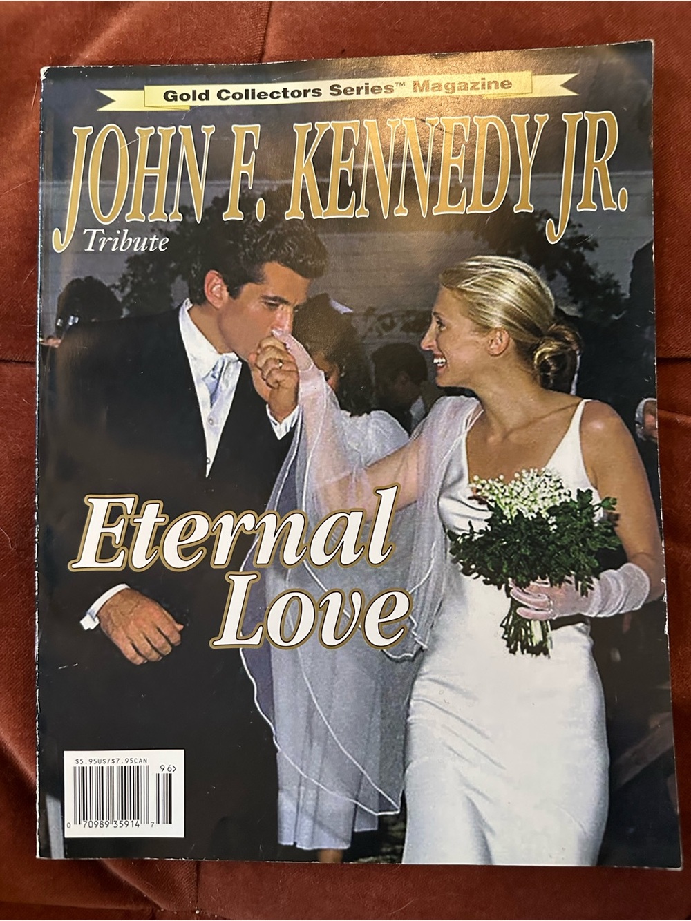 JFK Jr Carolyn Bessette Love Story Tribute Magazine